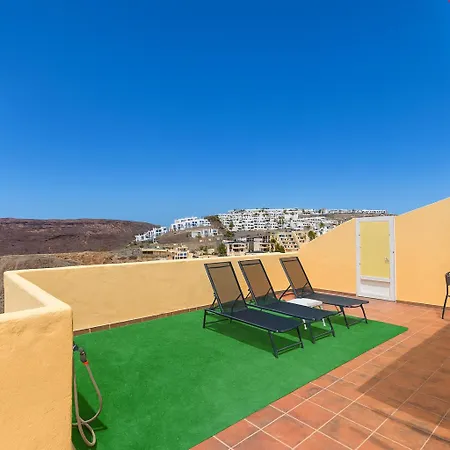 Private Solarium - Terrace & Views Apartman *
